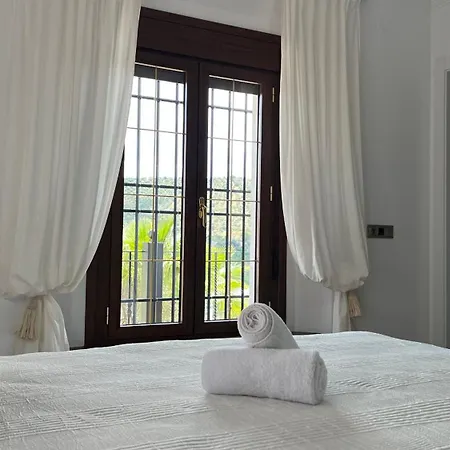 Villa El Mirador De La Atalaya *